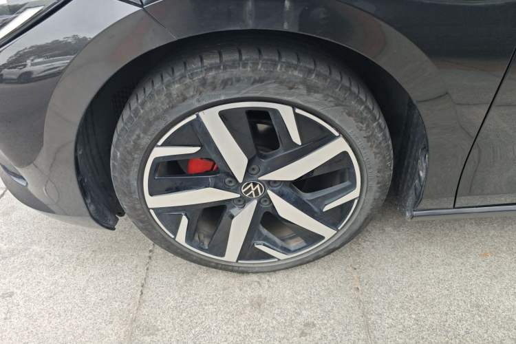 Used Volkswagen Lamando 2024 Lavida L 280TSI DSG Cool & Spicy Edition Left Front Wheel Hub