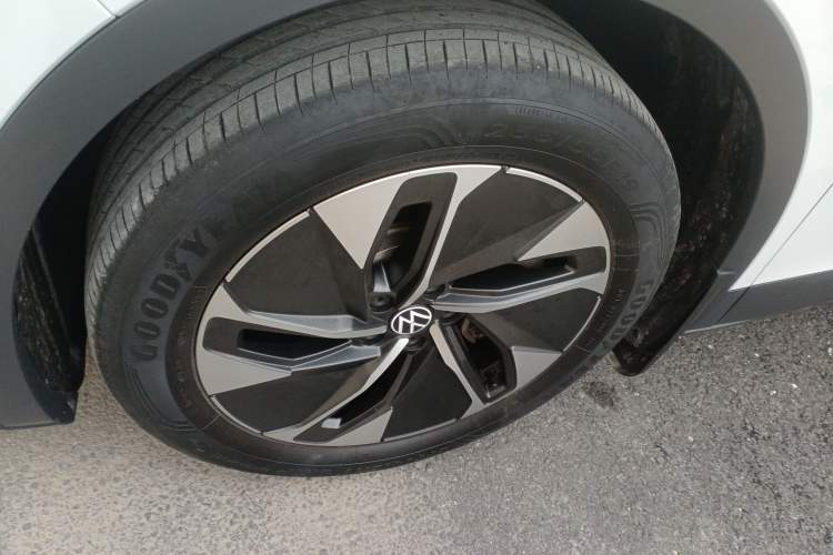 Used Volkswagen ID.4 CROZZ 2021 Long-Range PURE+ Two-Wheel Drive Version