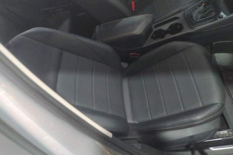 Used Volkswagen Lavida 2019 1.5L Automatic Comfort Edition China VI Standard Right Front Seat