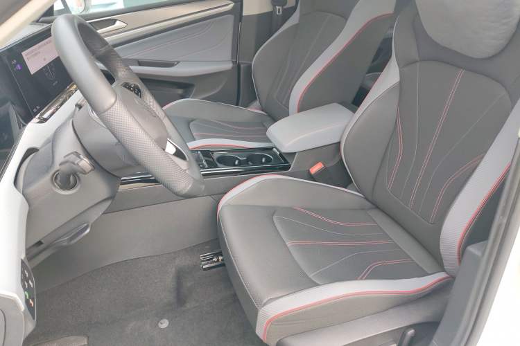 Used Volkswagen Lamando 2024 Lavida L 280TSI DSG Cool & Spicy Edition
