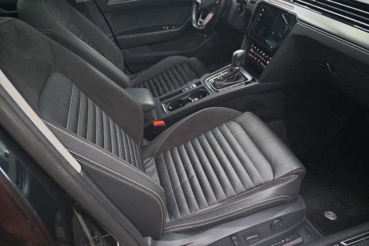 Used Volkswagen Magotan 2020 330TSI DSG Luxury Edition
