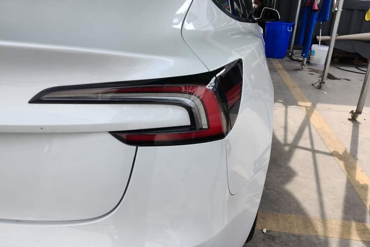 Used Tesla Model 3 2025 Rear-Wheel-Drive Version Right Rear Taillight