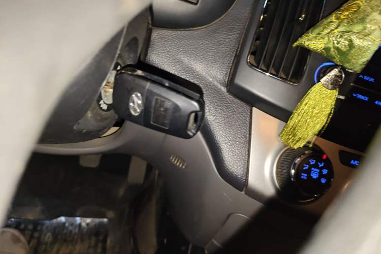 Used Hyundai Celesta 2011 1.6L Manual Comfort Edition
