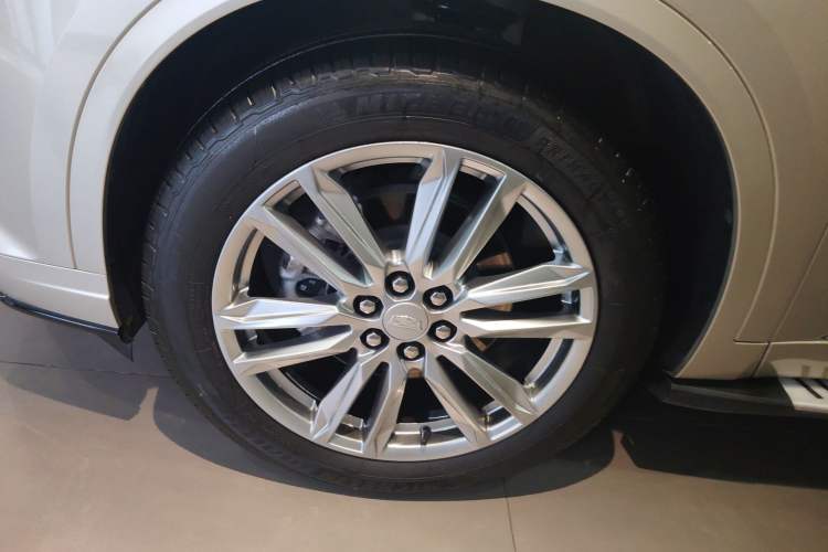 Used Cadillac XT6 2021 2.0T Six-Seater Four-Wheel-Drive Luxury Version