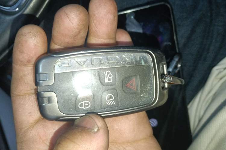 Used Jaguar XJ 2018 XJL 3.0 SC Two-Wheel-Drive Panoramic Business Edition