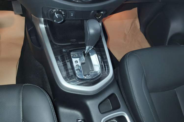 Used Nissan Terra 2020 2.5L XV 4WD Automatic Four-Wheel Drive Flagship Edition
