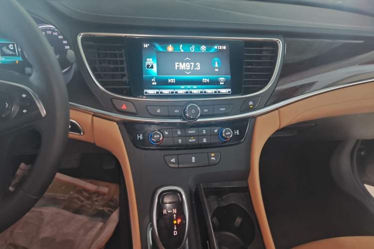 Used Buick LaCrosse 2018 28T Elite Edition