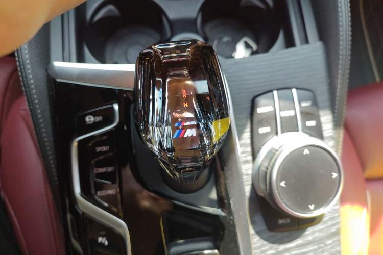 Used BMW 5 Series 2021 530Li Luxury Edition M Sport Package Gear Lever