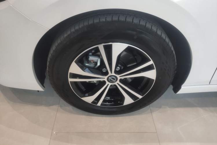 Used Nissan Sylphy 2023 Revised 1.6L CVT Enjoyment Edition Exterior 4