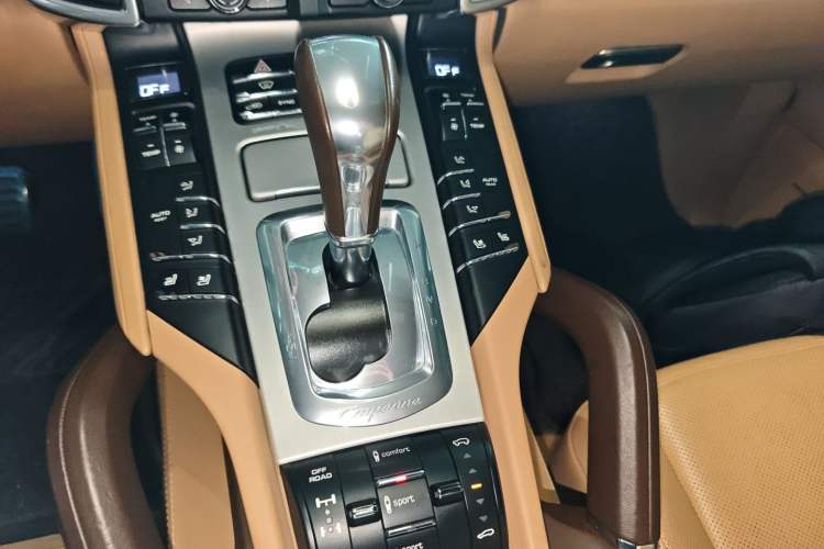 Used Porsche Cayenne 2015 Cayenne GTS 3.6T Gear Lever