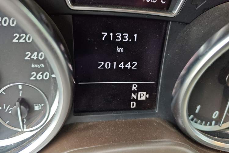 Used Mercedes-Benz M-Class 2012 ML 350 Luxury Edition