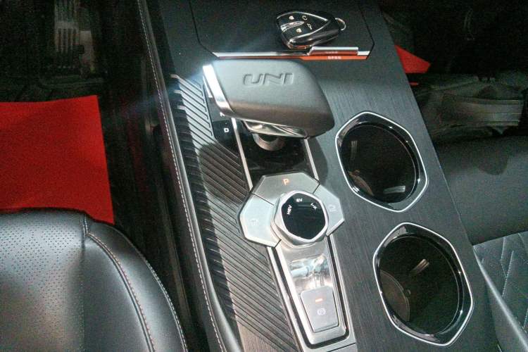 Used CHANGAN UNI-K iDD 2022 Blue Whale iDD 130km 1.5T Prestige Model Gear Lever