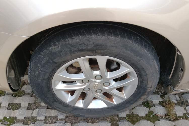 Used Geely Auto Emgrand 2017 Sedan Million Edition 1.5L Manual Luxury Model