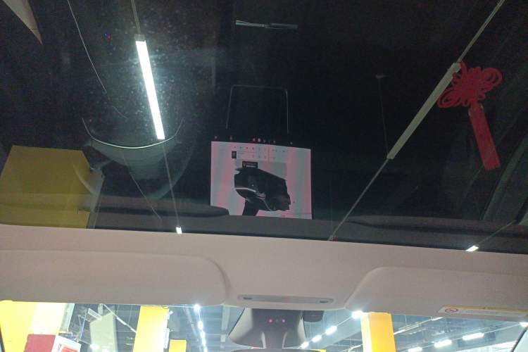 Used Tesla Model Y 2025 Rear-Wheel-Drive Version