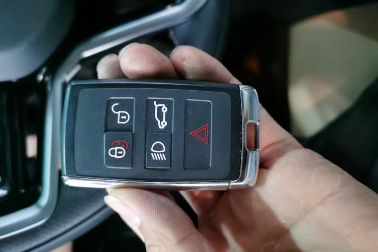 Used Land Rover Discovery Sport 2025 249 PS Performance Tech Edition
