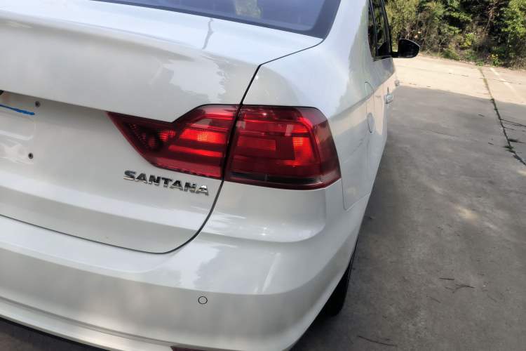 Used Volkswagen Santana 2018 1.5L Manual Comfort Edition Right Rear Taillight