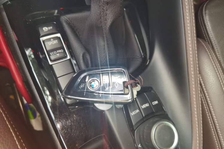 Used BMW X1 2019 sDrive18Li Premium Edition Vehicle Key