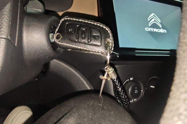 Used Citroen C4L 2019 230THP Automatic Leading Model Interior 1