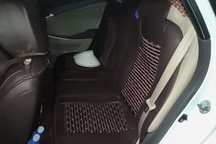 Used Hyundai Verna (older generation) 2010 Sedan 1.4L Manual Comfort GS