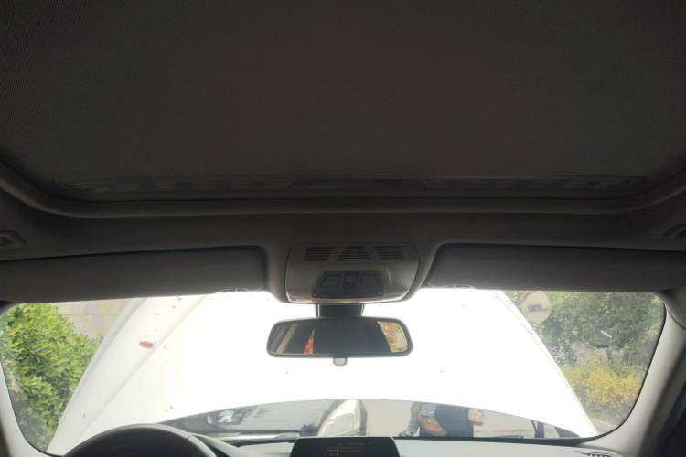 Used BMW 3 Series 2016 320Li Fashion Model Headliner