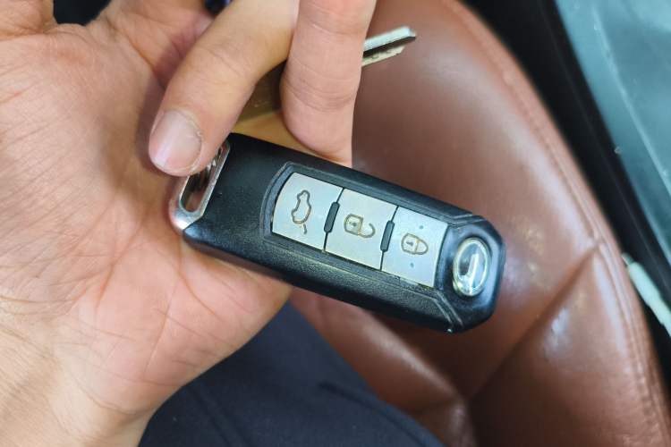 Used GAC Trumpchi GS4 2015 200T G-DCT Elite Edition Vehicle Key