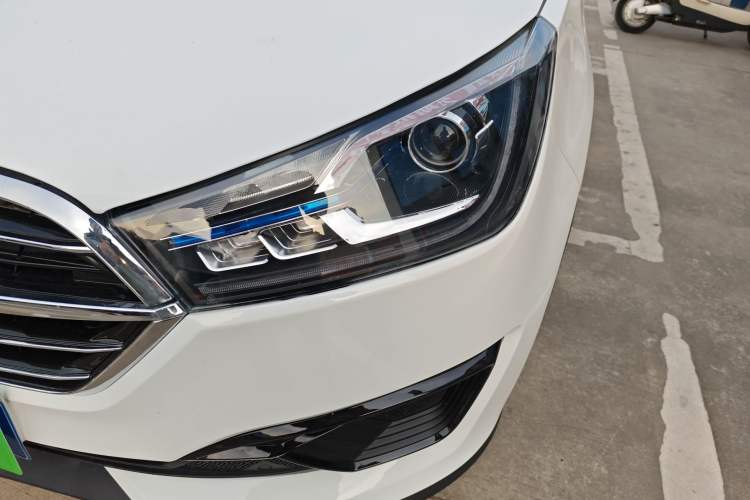 Used Zotye T300 2023 T300L 1.5L Manual Standard Edition