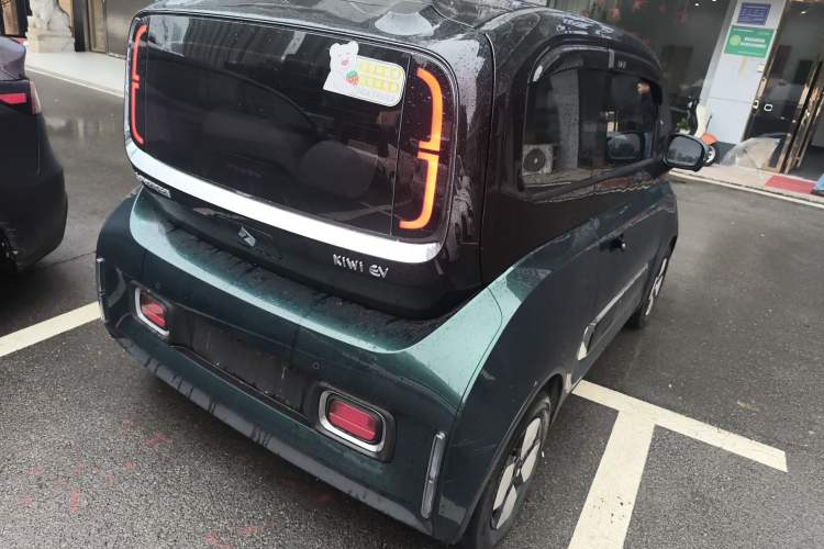 Used Baojun KiWi EV 2023 Smart Luxury Edition Lithium Iron Phosphate Rear Right 45 Deg