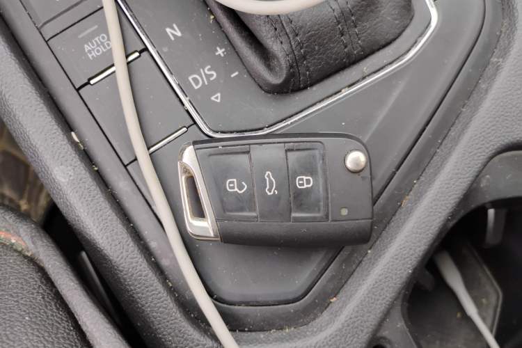 Used Volkswagen Tharu 2021 280TSI Two-Wheel Drive Trend Edition Vehicle Key