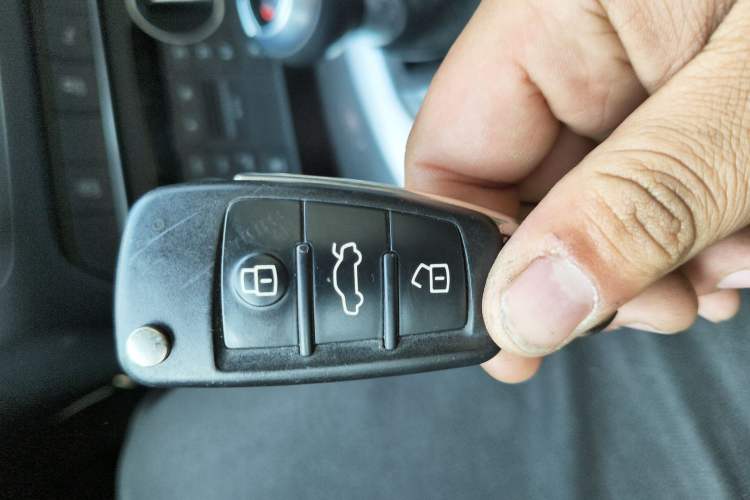 Used Audi Q3 2018 30th Anniversary Edition 30 TFSI Fashion Model Vehicle Key