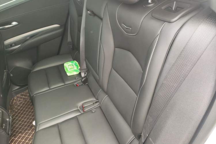 Used Cadillac XT4 2022 28T Two-Wheel-Drive Luxury Version
