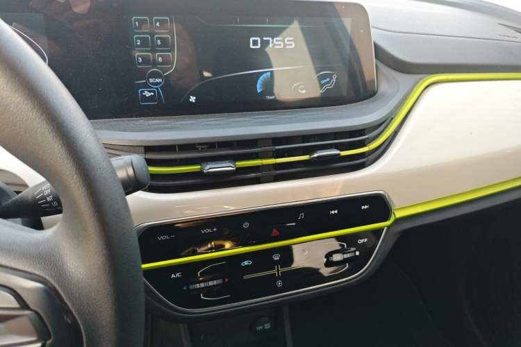 Used CHANGAN OSHAN Benni E-Star 2020 Heartbeat Edition NMC Lithium Audio And AC Panel