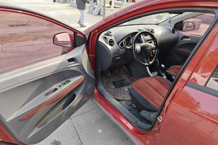 Used Haima Qubit 2013 1.3L Manual Cool Edition