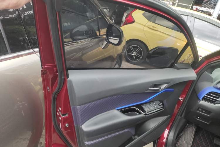 Used Toyota IZOA 2018 2.0L Yichi Version China VI Standard