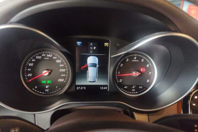 Used Mercedes-Benz GLC 2019 GLC 260 L 4MATIC Dynamic Model Instrument Cluster