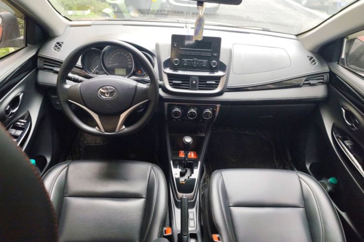 Used Toyota YARiS L Zhi Xuan 2021 X-Trail 1.5L CVT Luxury Edition Center Console