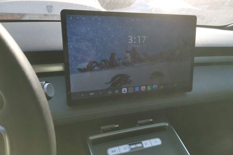 Used Roewe D6 2025 450km Deluxe Edition