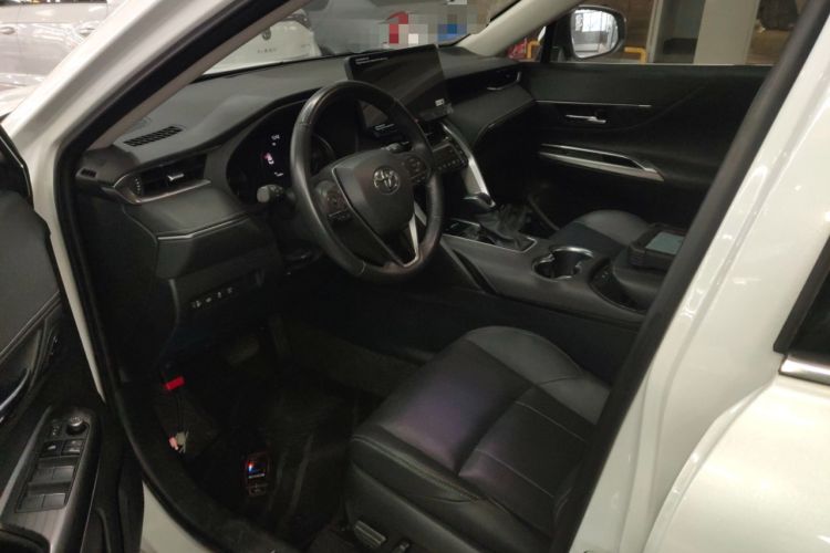 Used Toyota Harrier 2022 2.0L CVT Two-Wheel Drive Deluxe Edition