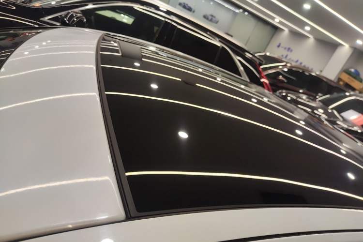 Used Jaguar XFL 2020 XFL 2.0T P250 Four-Wheel Drive Luxury Edition Roof