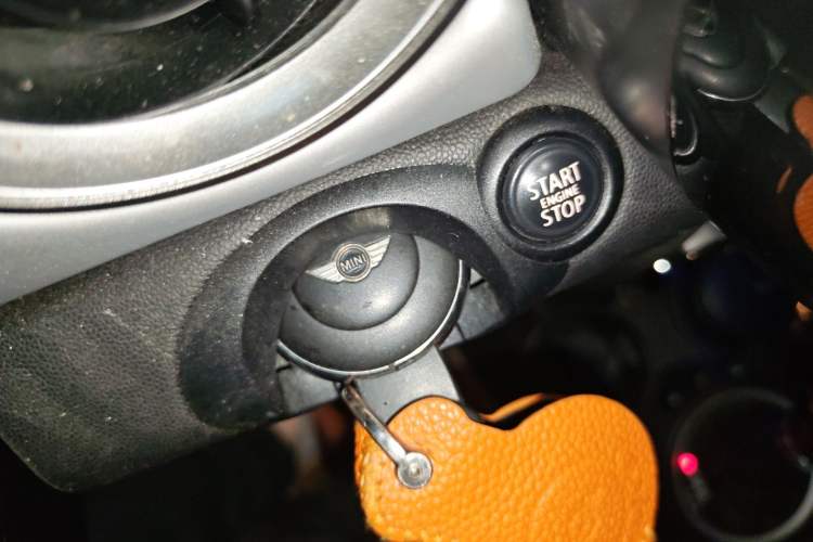 Used MINI 2011 1.6L COOPER Fun Vehicle Key