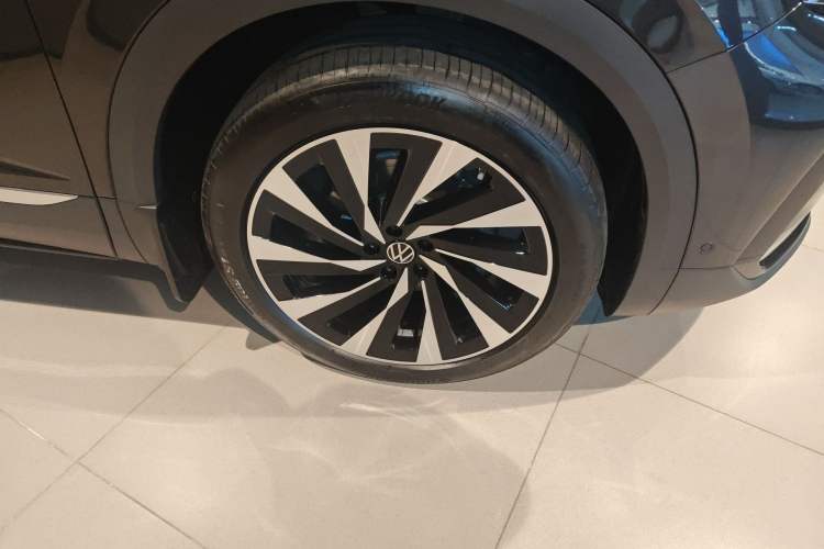 Used Volkswagen Talagon 2026 Model 450TSI Four-Wheel Drive Supreme 6-Seater Right Front Wheel Hub