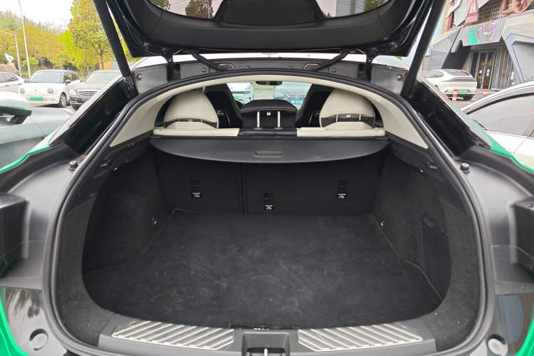 Used Lynk & Co 05 2022 2.0T Two-Wheel Drive Shine Halo Trunk