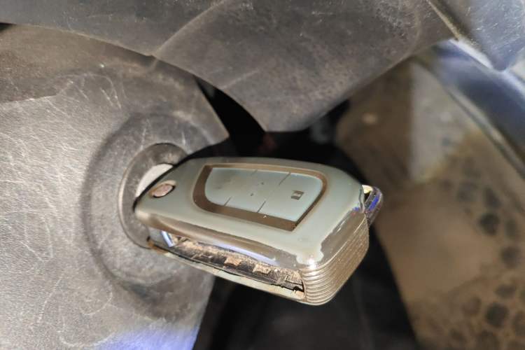 Used Toyota YARiS L Zhi Xuan 2020 1.5L CVT Leading Edition Vehicle Key