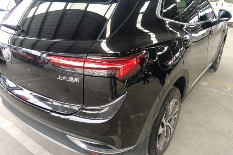 Used Buick Envision 2023 Encore S 552T Two-Wheel Drive Luxury Model
