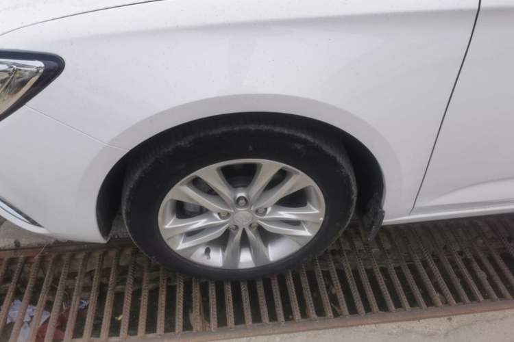 Used Buick Verano 2019 Sedan 20T Dual-Clutch Leading Model
