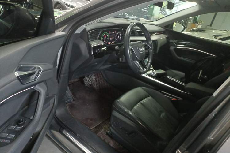 Used Audi e-tron 2019 55 quattro Fashion Edition
