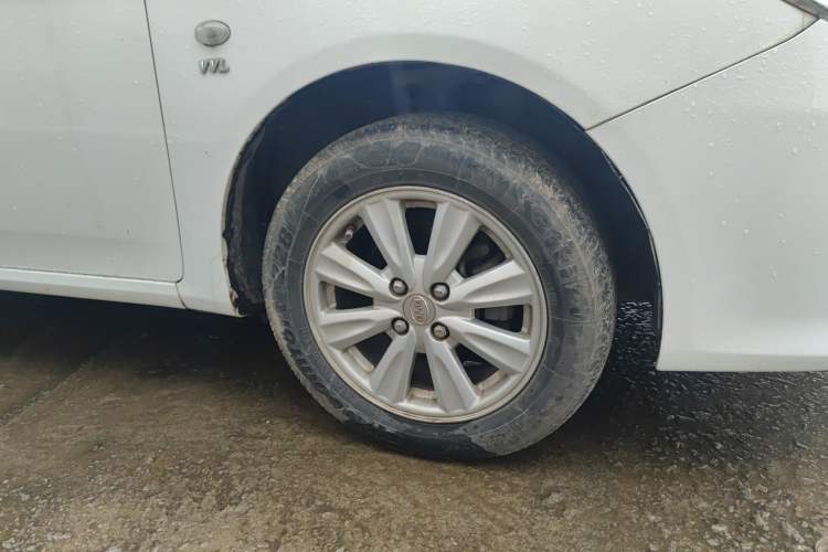 Used BYD L3 2012 1.5L Manual Comfort Edition Right Front Wheel Hub