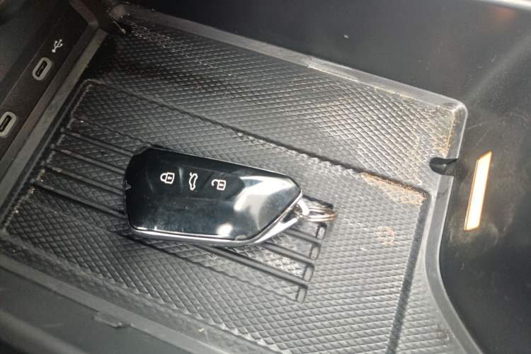 Used Volkswagen ID.7 VIZZION 2024 AIR model Interior 1