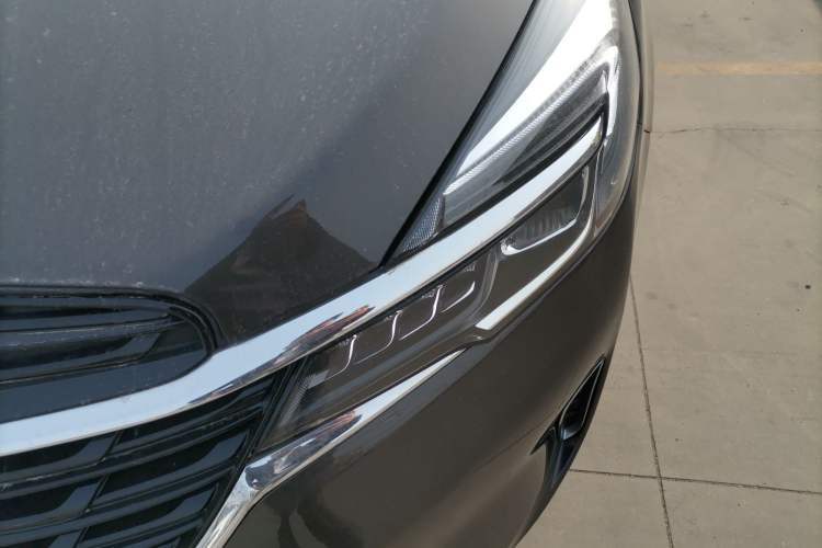 Used Buick GL8 2022 Land Cruiser Executive Class 652T Comfort Model
