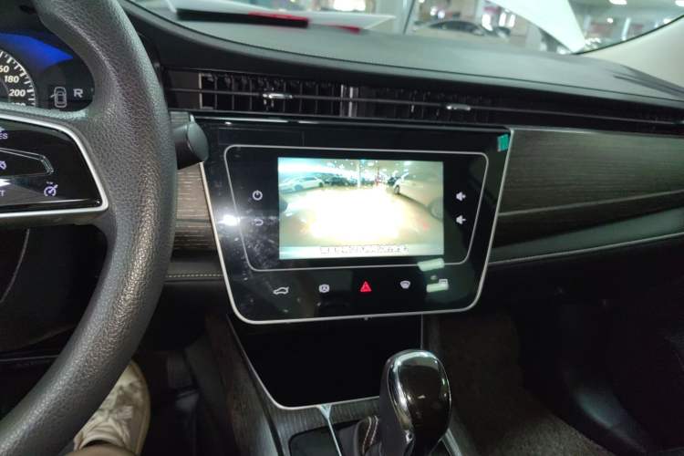 Used Venucia D60 2021 PLUS 1.6L XL CVT Yue Ling Edition Audio And AC Panel