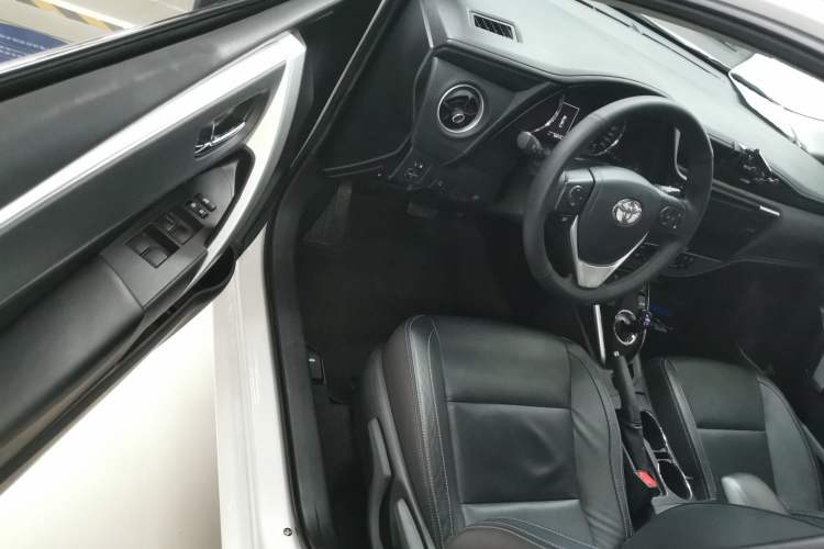 Used Toyota Corolla Hybrid E+ 2020 1.8L E-CVT Comfort Edition Driver Seat